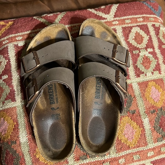 SOLD!! Sz 38 (7.5) ladies Birkenstock Arizona Sandals Mocha - Picture 10 of 13